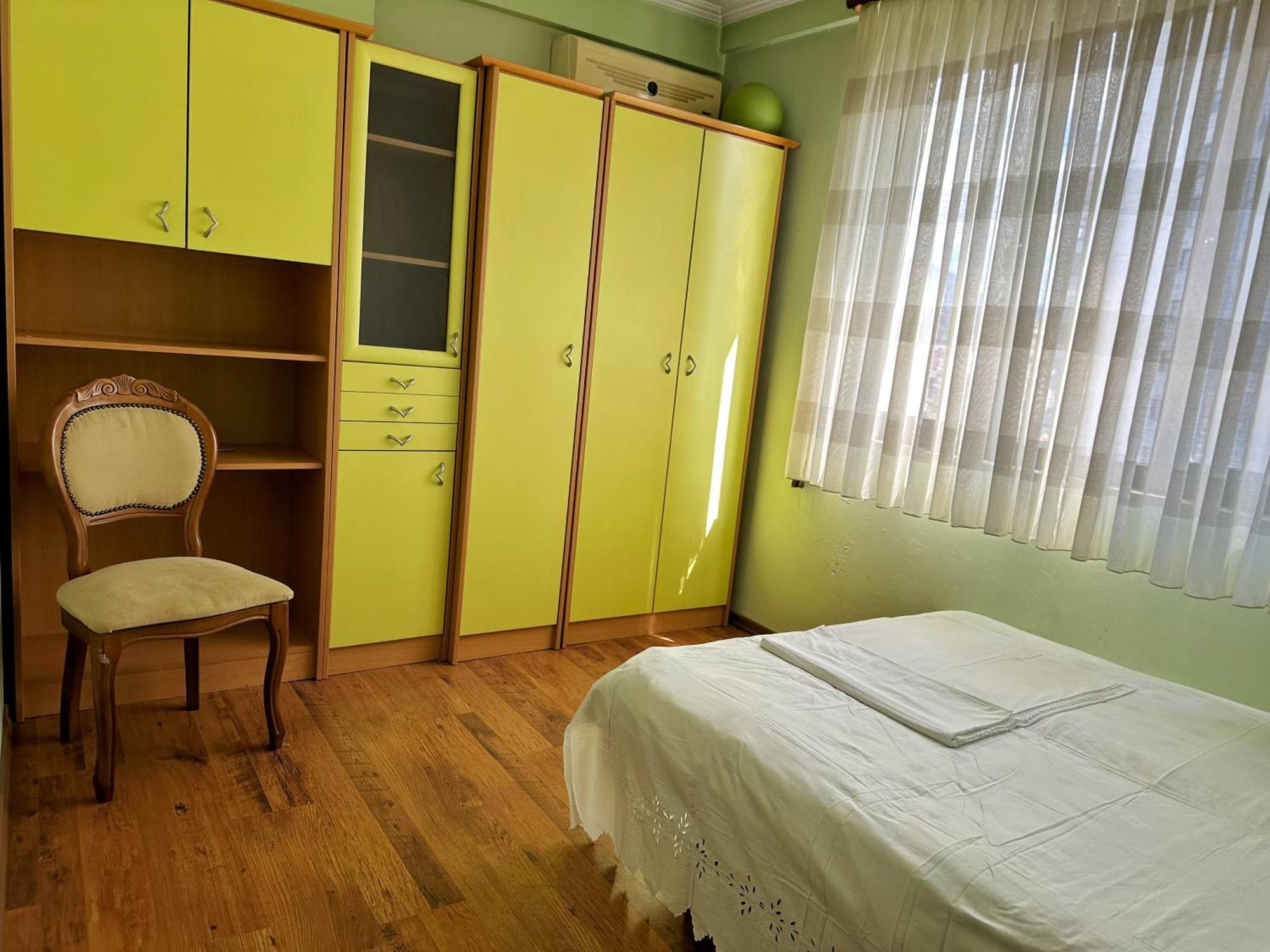 Ervin - 5 Min To Skenderbeg Square Apartment Tirana